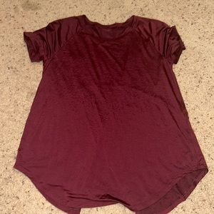 Lululemon size 6 loose shirt